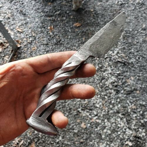 Gallery 4 - Bladesmithing 101: Railroad Spike Knife Workshop